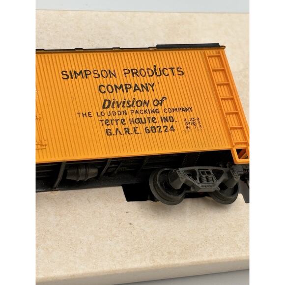 AHM HO Scale Doggie Dinner GARE 60224 Refrigerator Train Reefer Car 5296D READ - Picture 5 of 6